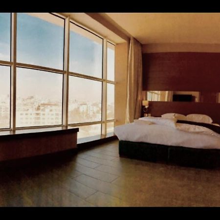 The Seventh Star Hotel Suites Amman Exterior photo